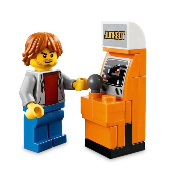 LEGO 40805 Arcade Machine NIB New Sealed in Hand - Picture 7 of 12